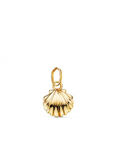 18K COLGANTE ORO AMARILLO CONCHA DE SANTIAGO EN BRILLO. MEDIDA: 12 X 10 MM