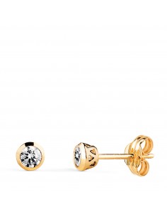 18K PENDIENTES ORO AMARILLO CHATON CON CIRCONITA CANASTILLA CALADA. ANCHO: 4MM. CIERRE PRESION