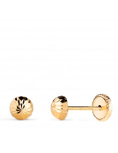 18K PENDIENTES ORO AMARILLO MEDIA BOLA TALLADA HUECA. ANCHO: 5 MM. CIERRE TUERCA