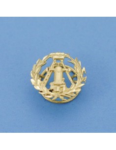 18K INSIGNIA TOPÓGRAFO. 16 X 16 MM.