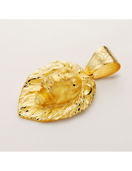 18K COLGANTE LEÓN GIGANTE TALLADO. 66 X 56 MM