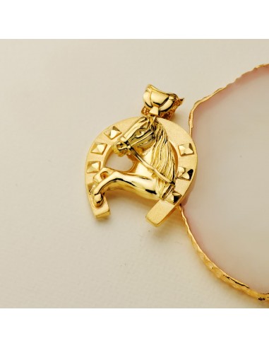 18K COLGANTE ORO AMARILLO HERRADURA CON CABALLO. 40 X 34 MM