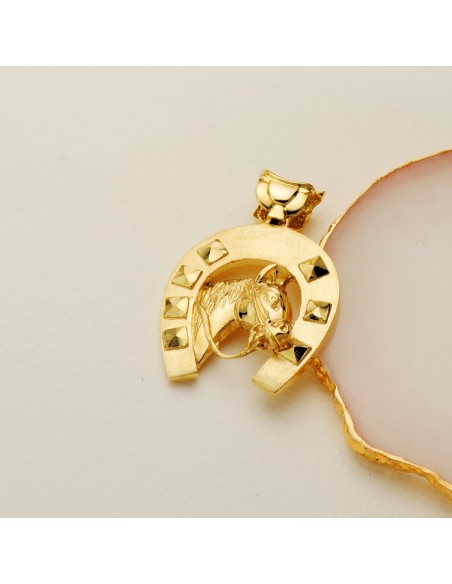 18K COLGANTE ORO AMARILLO HERRADURA CON CABALLO 36 X 32 MM