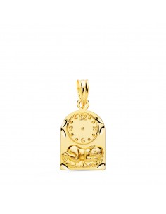 18K MEDALLA ARCO NIÑO DE LA HORA CON RELOJ TALLADA. 18 X 11 MM