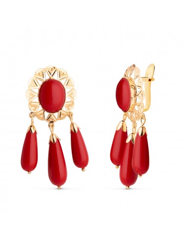 18K PENDIENTES CUBANAS ORO AMARILLO TALLADOS CON CORAL OVAL Y 3 LAGRIMAS. 37X15 MM.CIERRE CATALAN